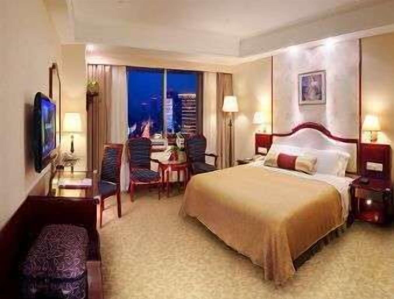 Ramada Plaza Tianlu Hotel Vuhan Dış mekan fotoğraf