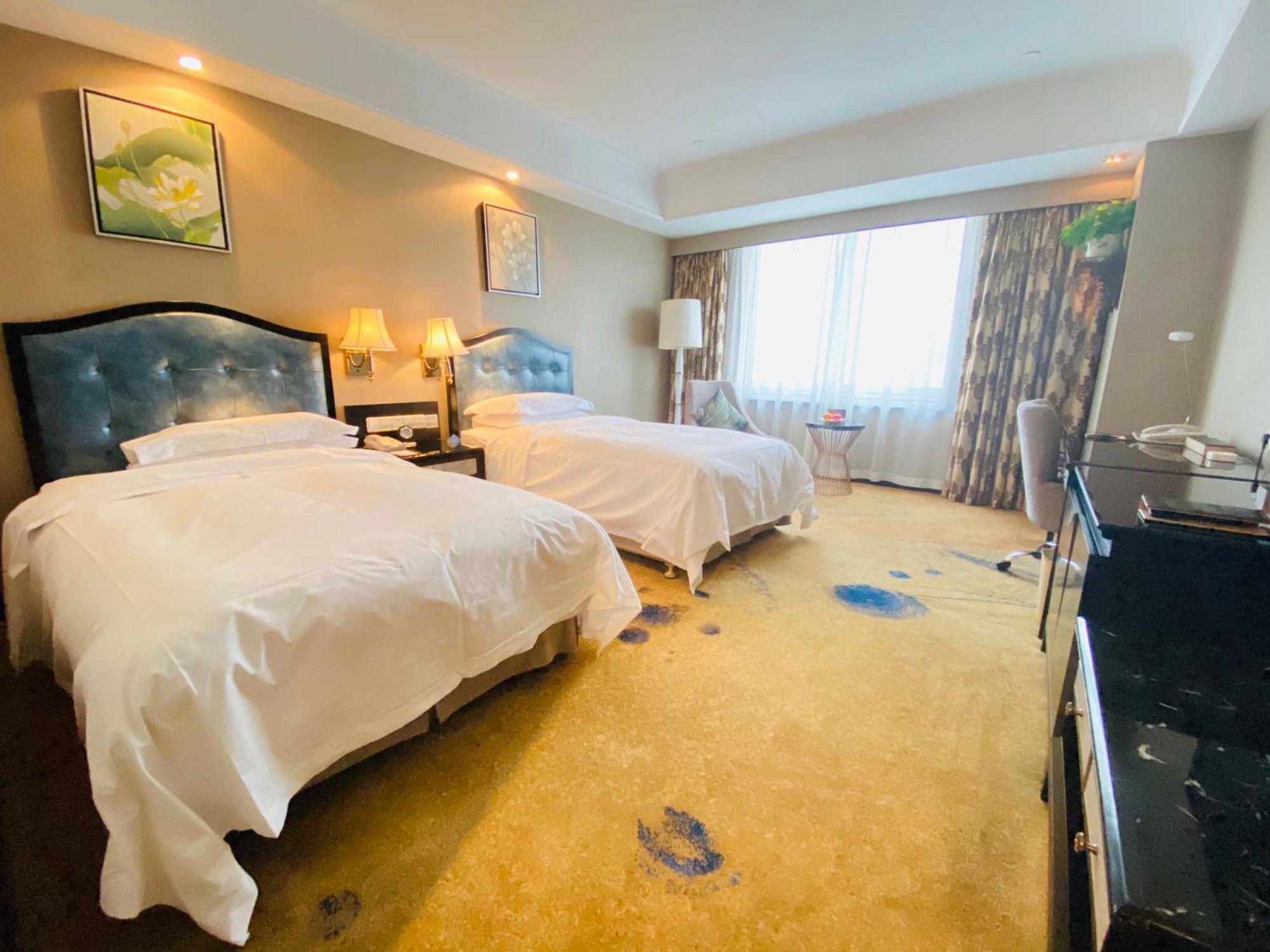 Ramada Plaza Tianlu Hotel Vuhan Dış mekan fotoğraf