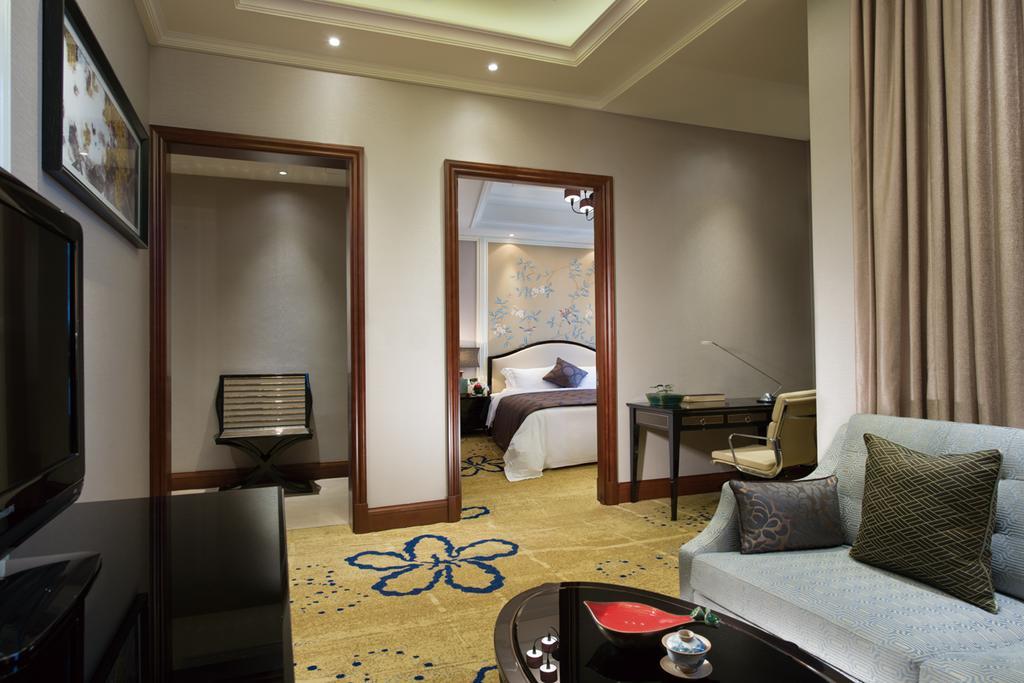 Ramada Plaza Tianlu Hotel Vuhan Dış mekan fotoğraf